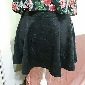 Black skater skirt